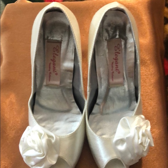 Satin silky shoe. Perfect for wedding.Elegant. Very comfortable. Trendy rose - Picture 6 of 8